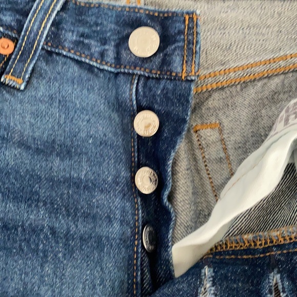 Levi’s - Picture 8 of 10